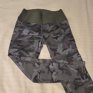 Camo athletic leggings